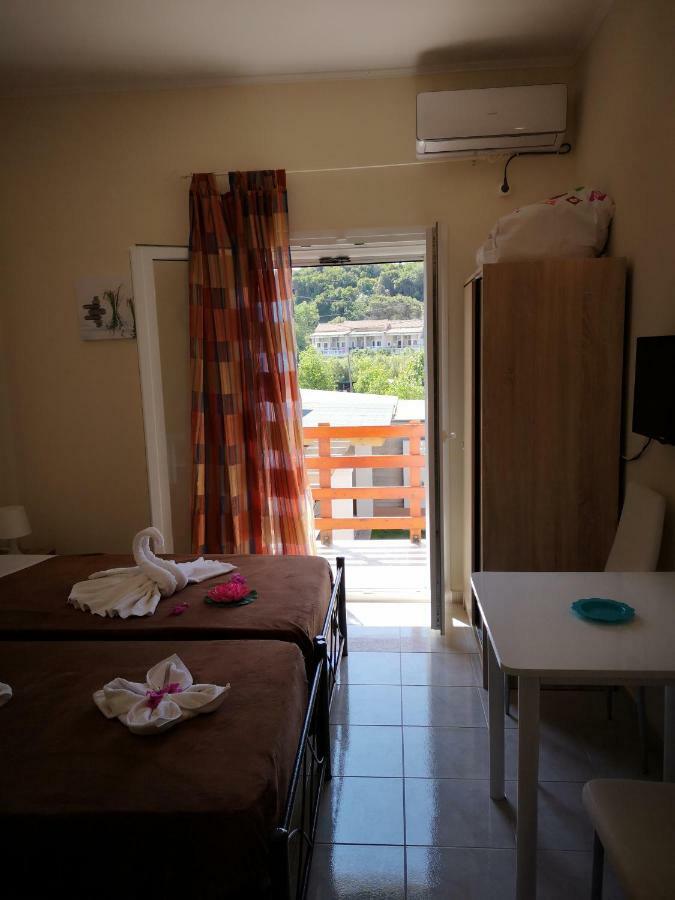 מרטיאס Apartment Alexis Armeno מראה חיצוני תמונה