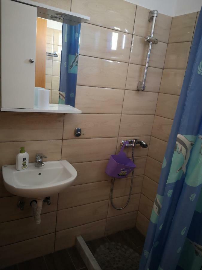 מרטיאס Apartment Alexis Armeno מראה חיצוני תמונה